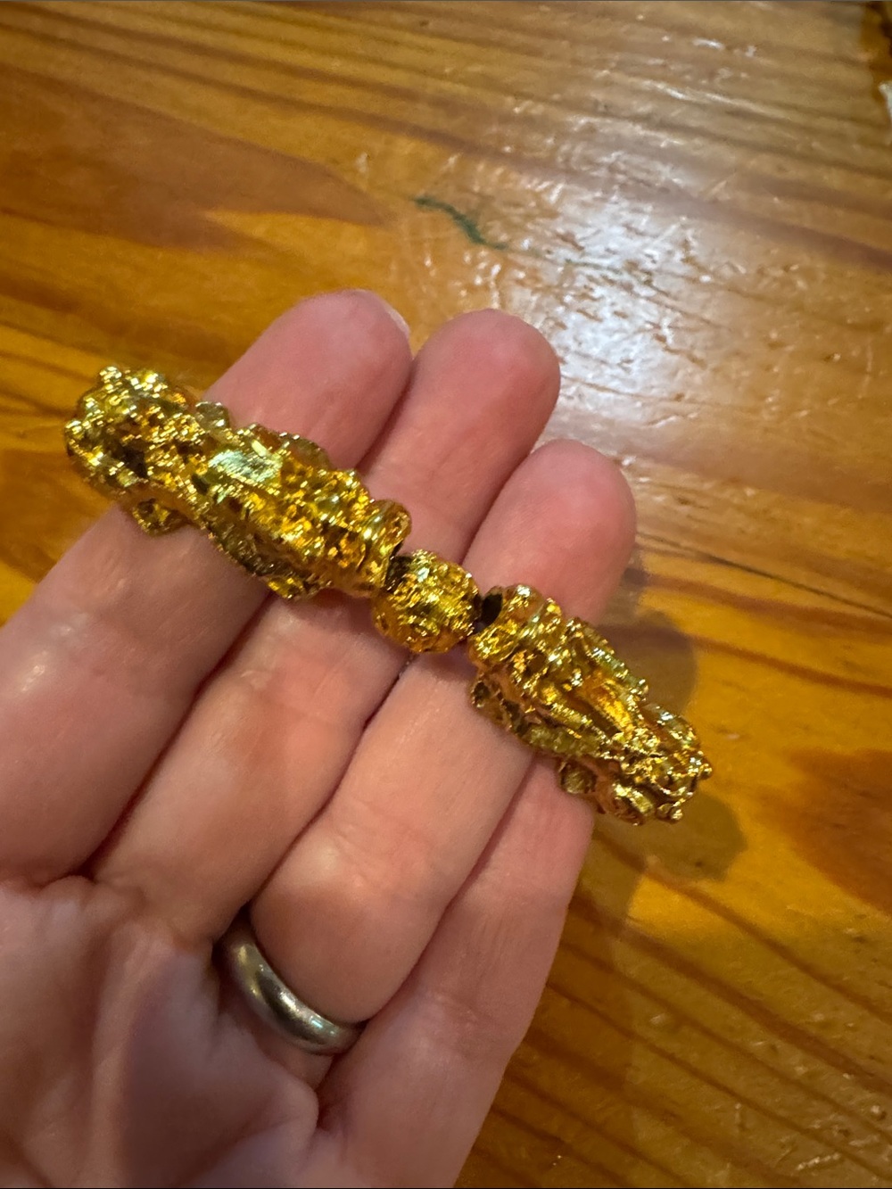 Chinese Pixiu bracelet with black n gold beads